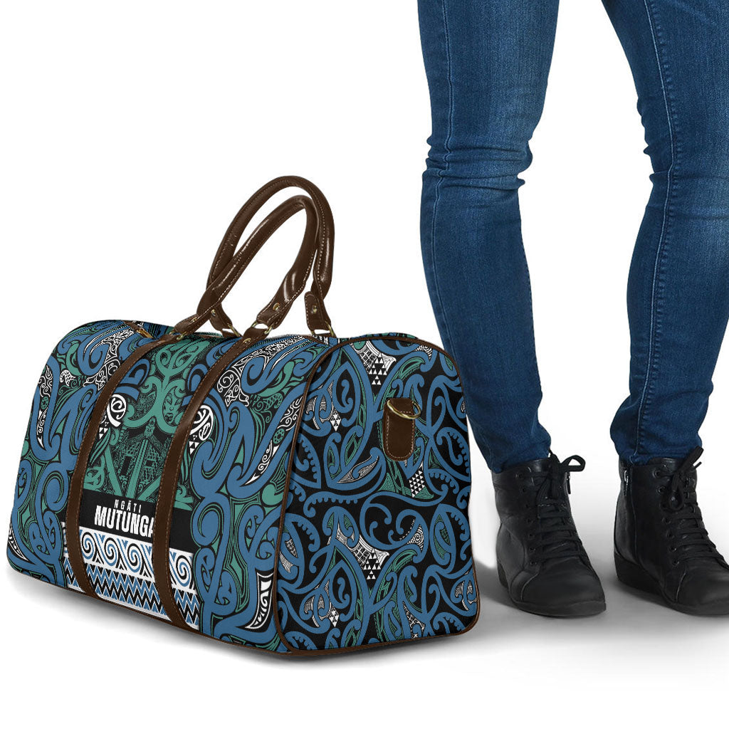 Aotearoa Iwi Ngati Mutunga Travel Bag Maori Wharenui House Tribal Pattern