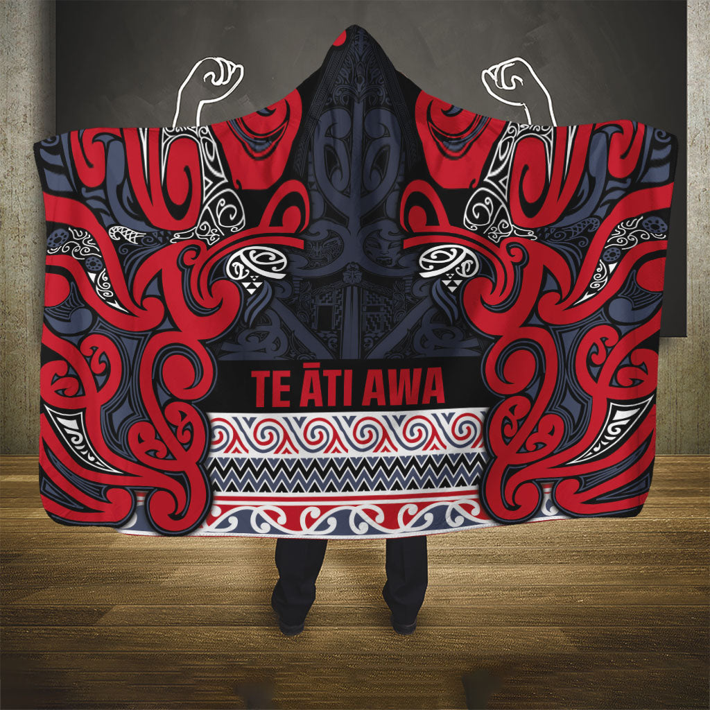 Aotearoa Iwi Te ati Awa Hooded Blanket Maori Wharenui House Tribal Pattern