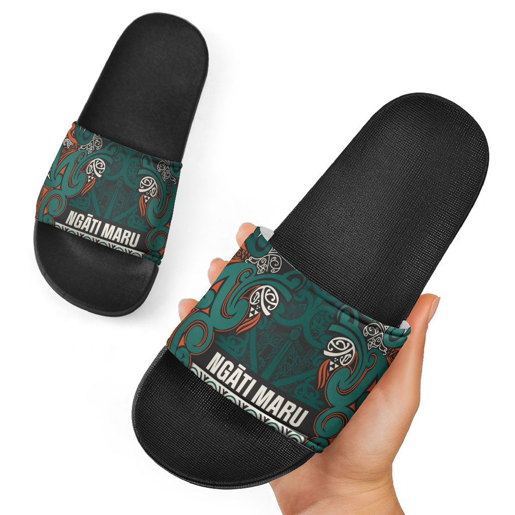 Aotearoa Iwi Ngāti Maru Taranaki Slide Sandals Maori Wharenui House Tribal Pattern