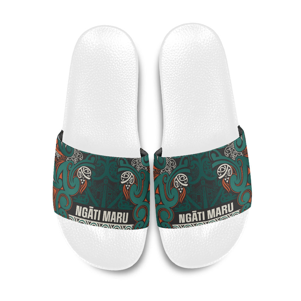 Aotearoa Iwi Ngāti Maru Taranaki Slide Sandals Maori Wharenui House Tribal Pattern