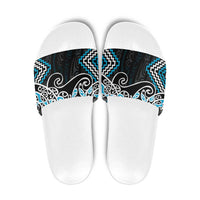 Blue Aotearoa Tukutuku Manawa Tapu Slide Sandals Ta Moko Toi Maori - Polynesian Pride