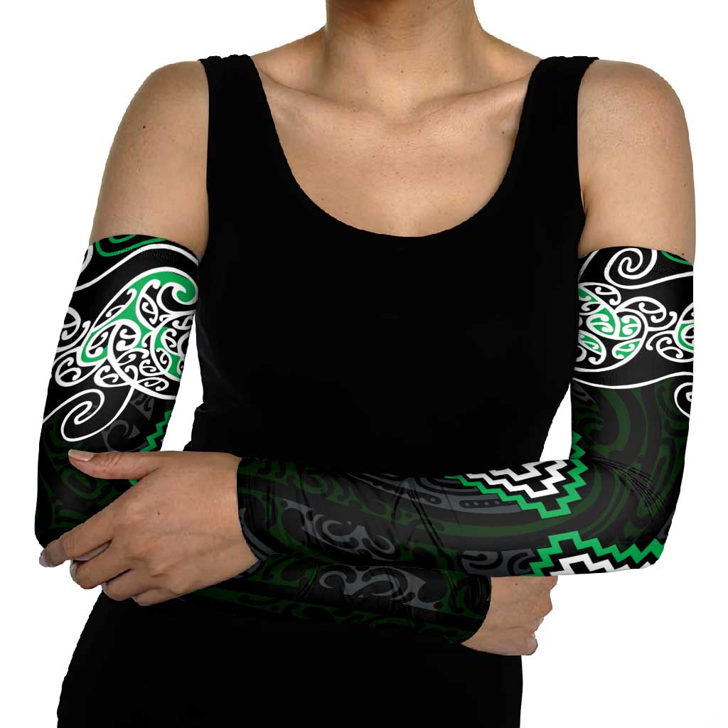 Green Aotearoa Tukutuku Manawa Tapu Arm Sleeves Ta Moko Toi Maori - Polynesian Pride