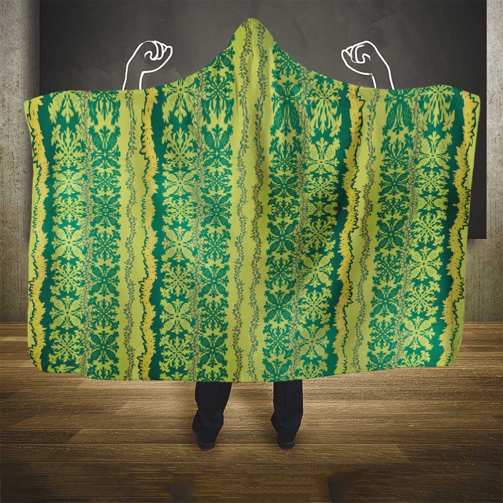 Hawaii Lei with Tribal Quilt Motif Hooded Blanket