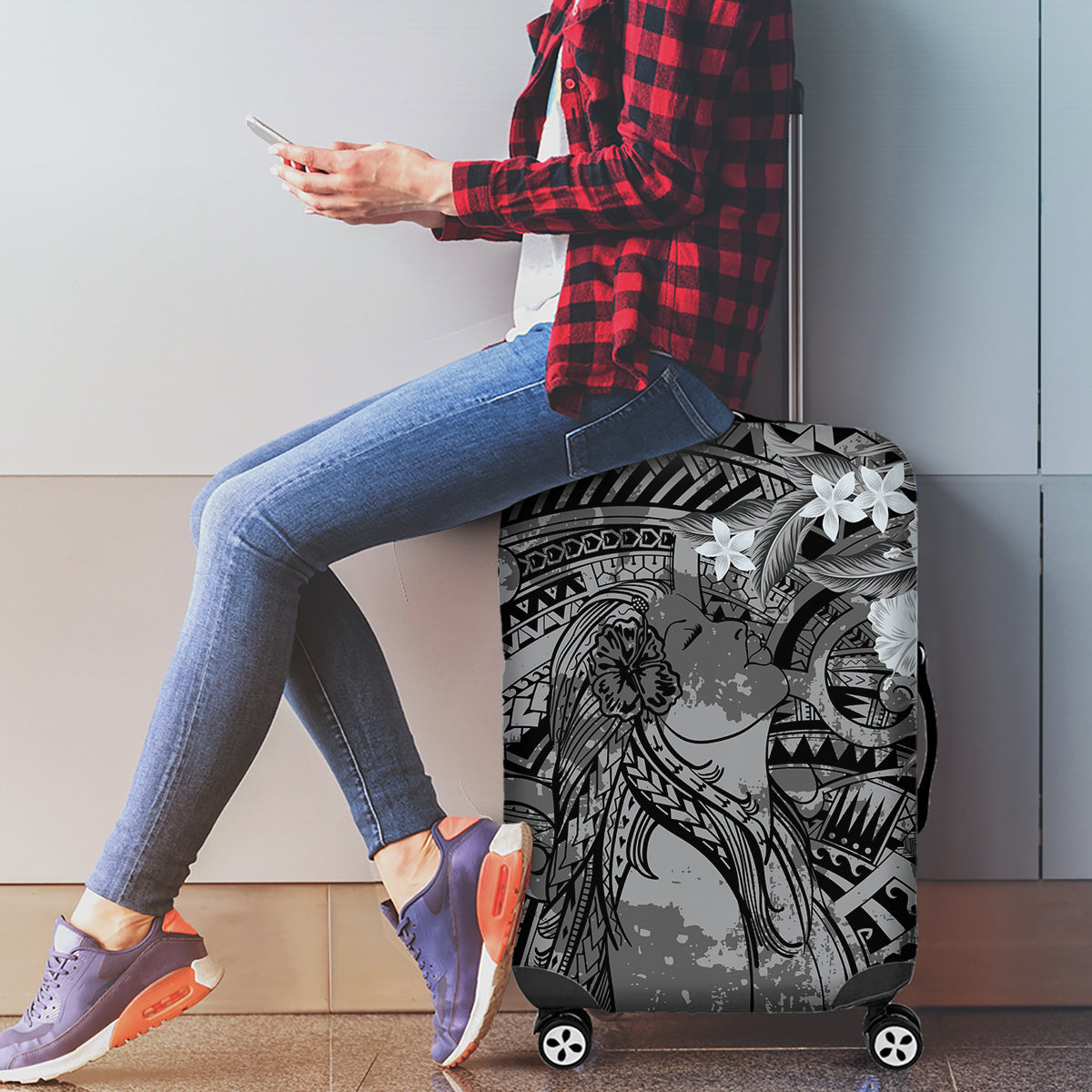 Pacific Beauty Girl Luggage Cover Black Polyneisan Tribal Vintage Motif