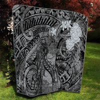 Pacific Beauty Girl Quilt Black Polyneisan Tribal Vintage Motif