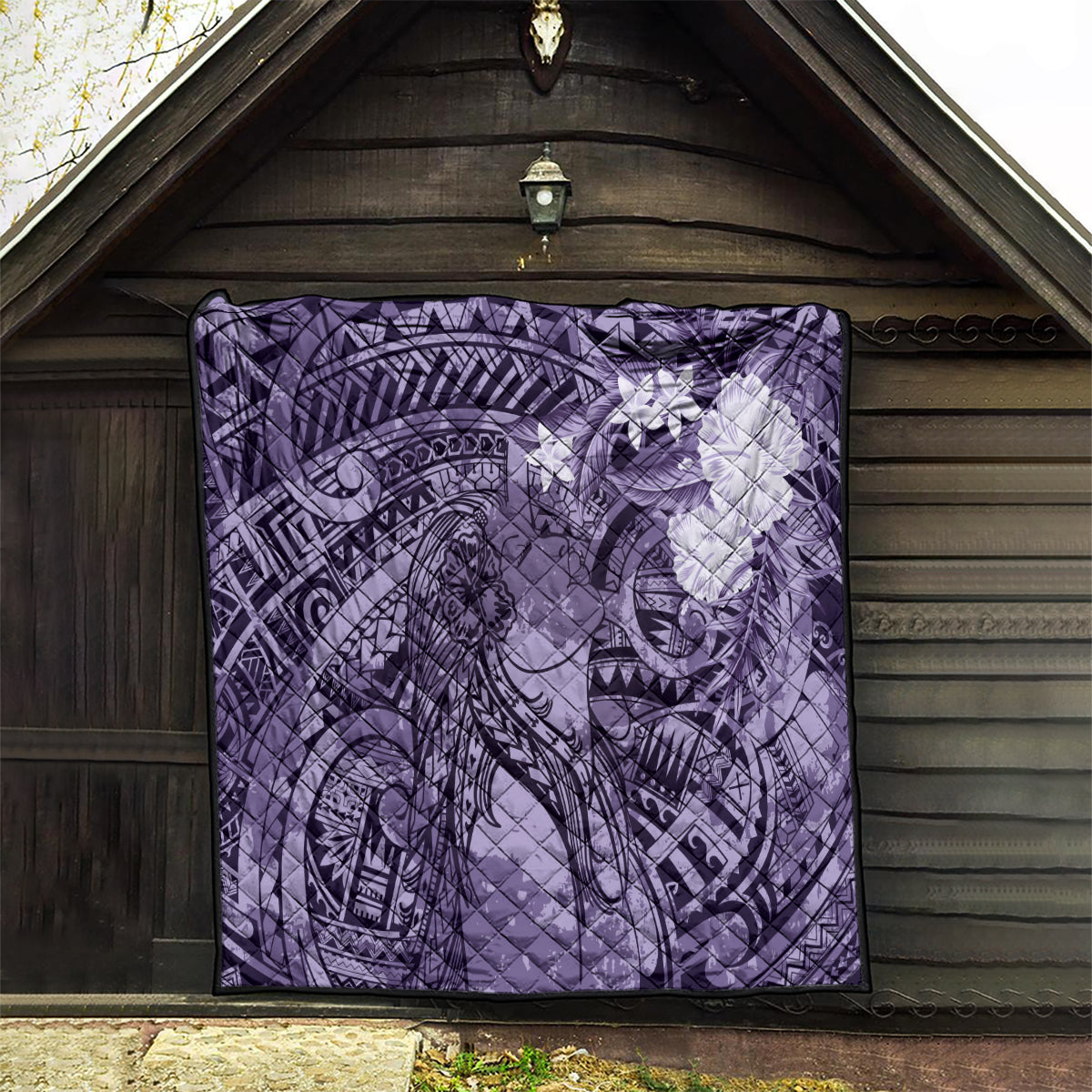 Pacific Beauty Girl Quilt Violet Polyneisan Tribal Vintage Motif