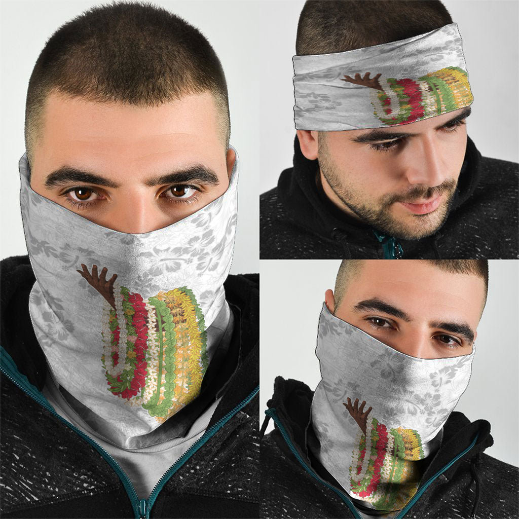 Hawaii Lei Kamehameha Neck Gaiter Ke'oke'o Seamless Pattern Hibiscus Flower