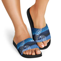 New Zealand Matariki Slide Sandals Taniko Aramoana With Koru Galaxy Sky Night - Polynesian Pride