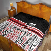 Personalised Toitu Te Tiriti Aotearoa 1840 Quilt Red Kowhaiwhai Puhoro - Polynesian Pride