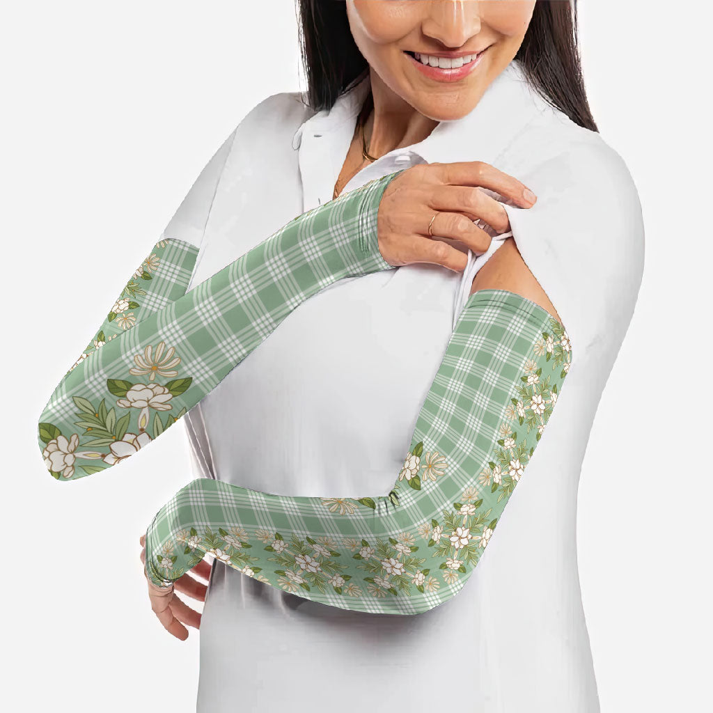 Liko Kukui Hawai'i Palaka Squares Maile Leaf Arm Sleeves Flowers Hawaiian Quilt Patterns
