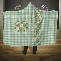 Liko Kukui Hawai'i Palaka Squares Maile Leaf Hooded Blanket Flowers Hawaiian Quilt Patterns