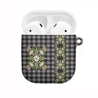 Pauli Hawai'i Palaka Squares Maile Leaf AirPods Case Flowers Hawaiian Quilt Patterns