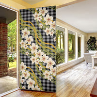 Ele'ele Hawai'i Palaka Plumeria Door Cover Puakenikeni and Maile Lei