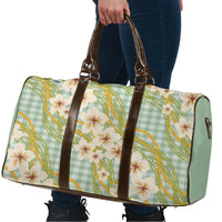 Liko Kukui Hawai'i Palaka Plumeria Travel Bag Puakenikeni and Maile Lei