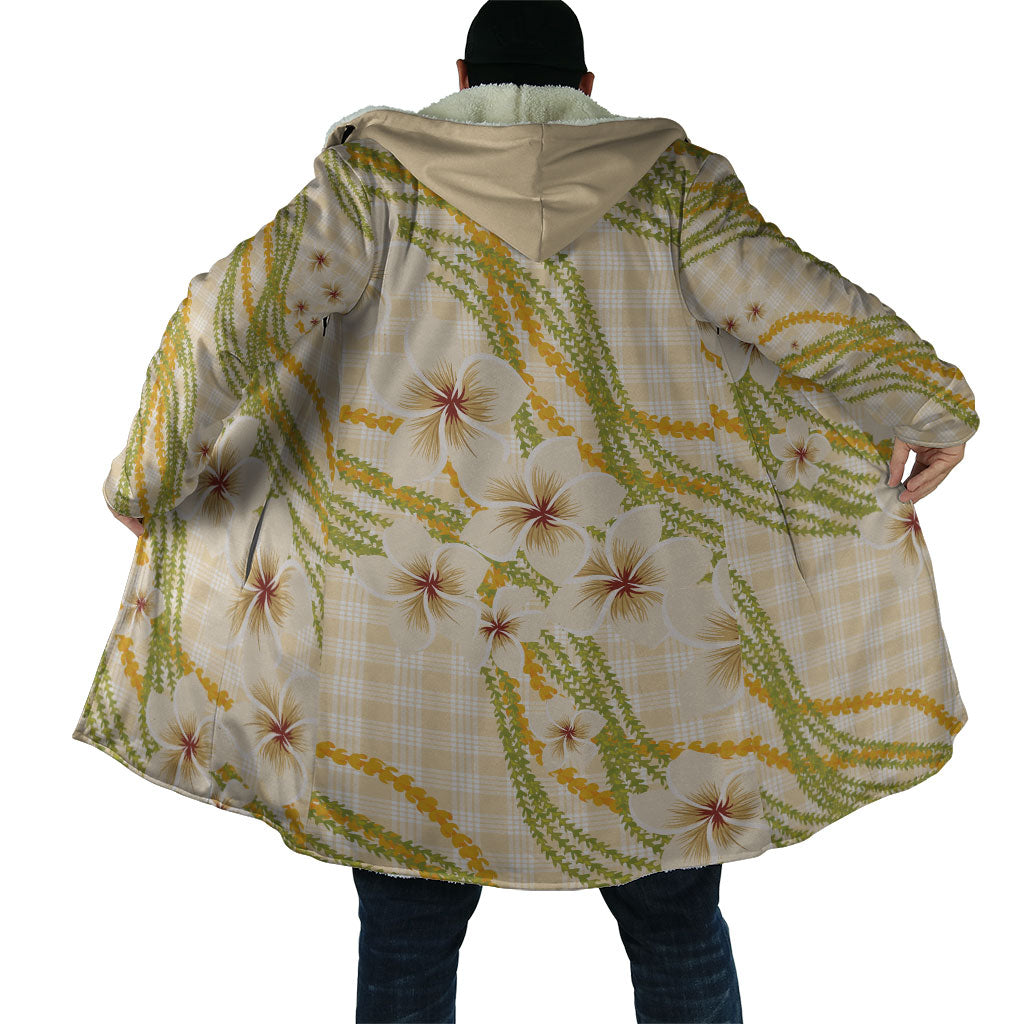 Melemele Ahiahia Hawai'i Palaka Plumeria Cloak Puakenikeni and Maile Lei