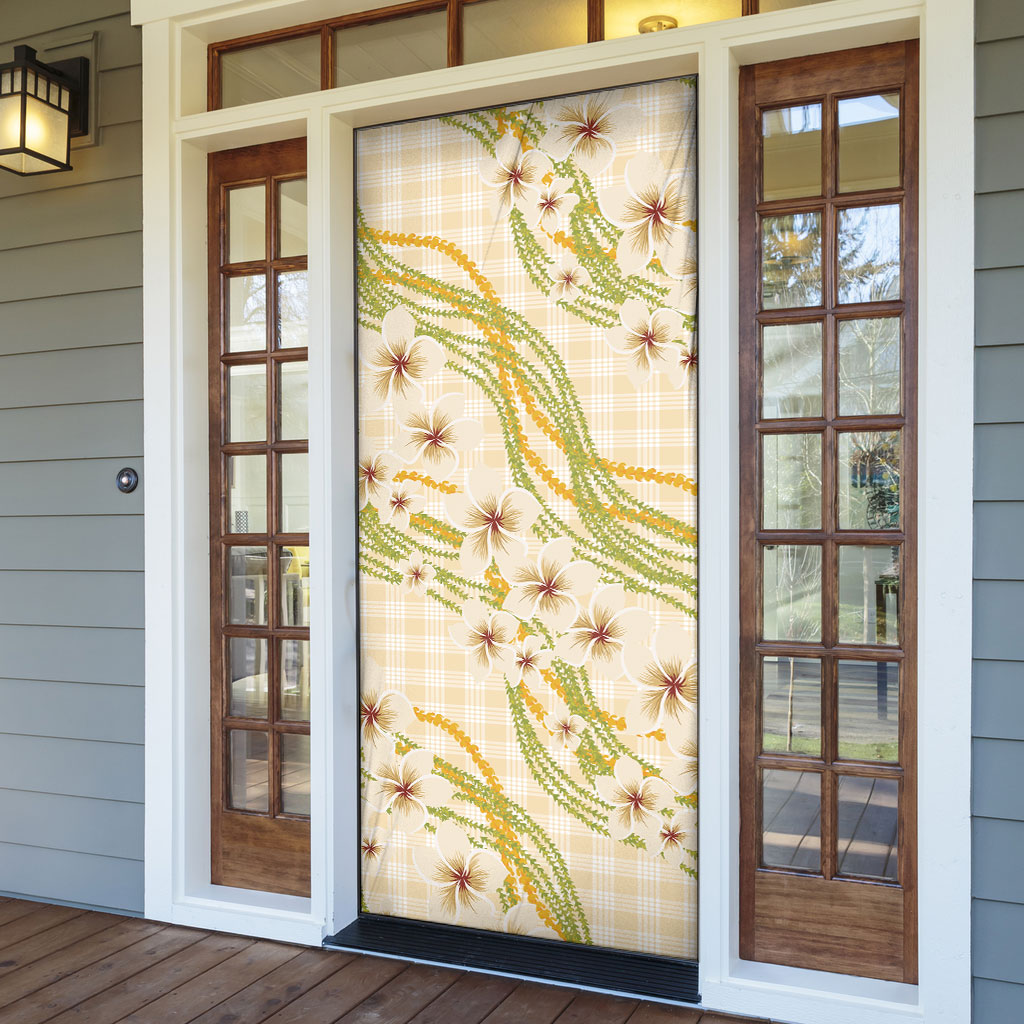 Melemele Ahiahia Hawai'i Palaka Plumeria Door Cover Puakenikeni and Maile Lei