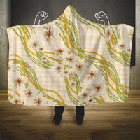 Melemele Ahiahia Hawai'i Palaka Plumeria Hooded Blanket Puakenikeni and Maile Lei