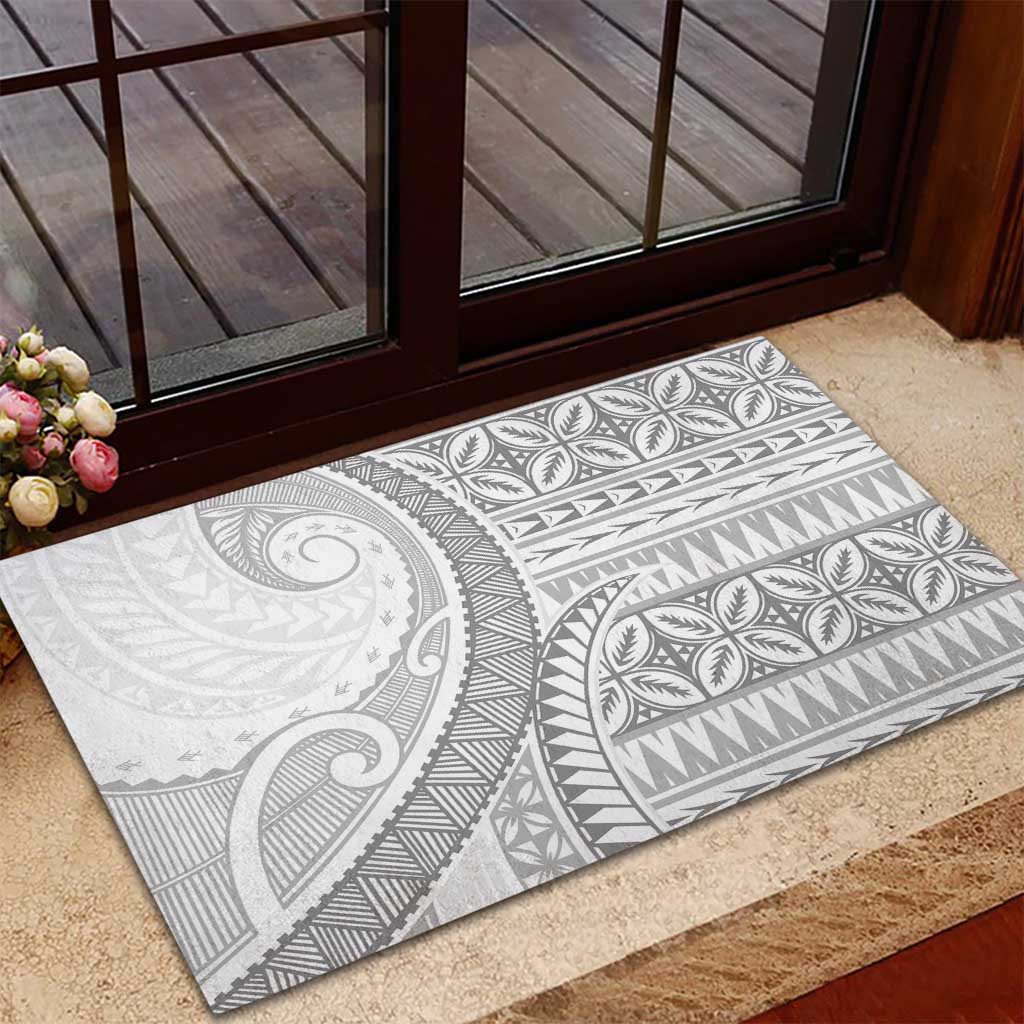Polynesian White Sunday Rubber Doormat Lotu Tamaiti Melanesian Pattern - Polynesian Pride