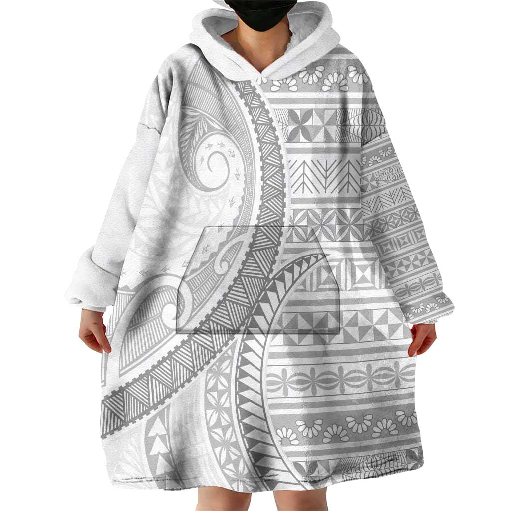 Tokelau White Sunday Wearable Blanket Hoodie Lotu Tamaiti Ngatu Tokelau Feletoa Manulua - Polynesian Pride
