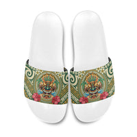 Hawaii Tiki Mask Slide Sandals Mele Kalikimaka i Iulai!