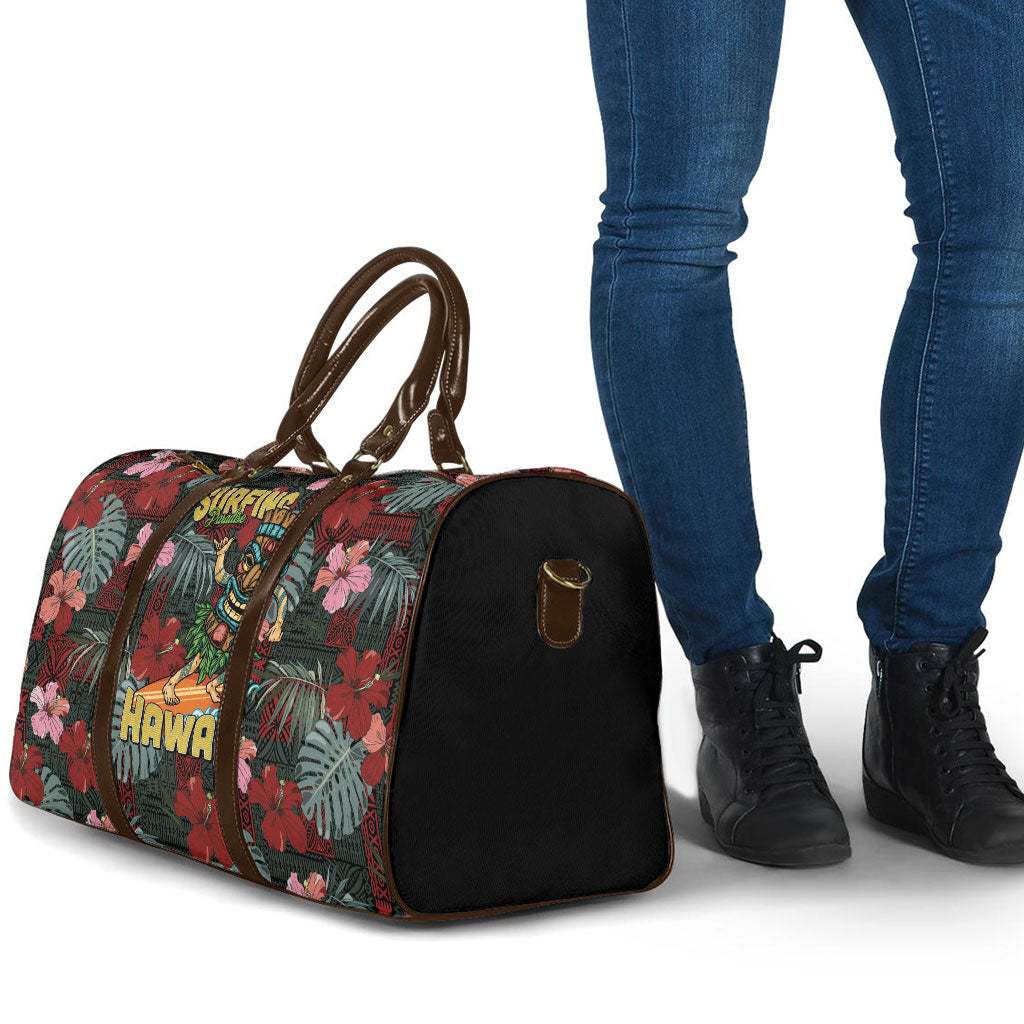 Hawaii Tiki Surfing Travel Bag Mele Kalikimaka i Iulai!