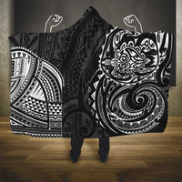 Polynesian Turtle Tribal Tattoo Hooded Blanket Black Style