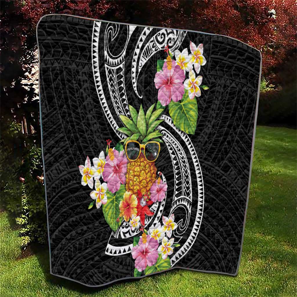 Hau'oli Makahiki Hou Quilt Aloha Pineapple Tropical Vibe