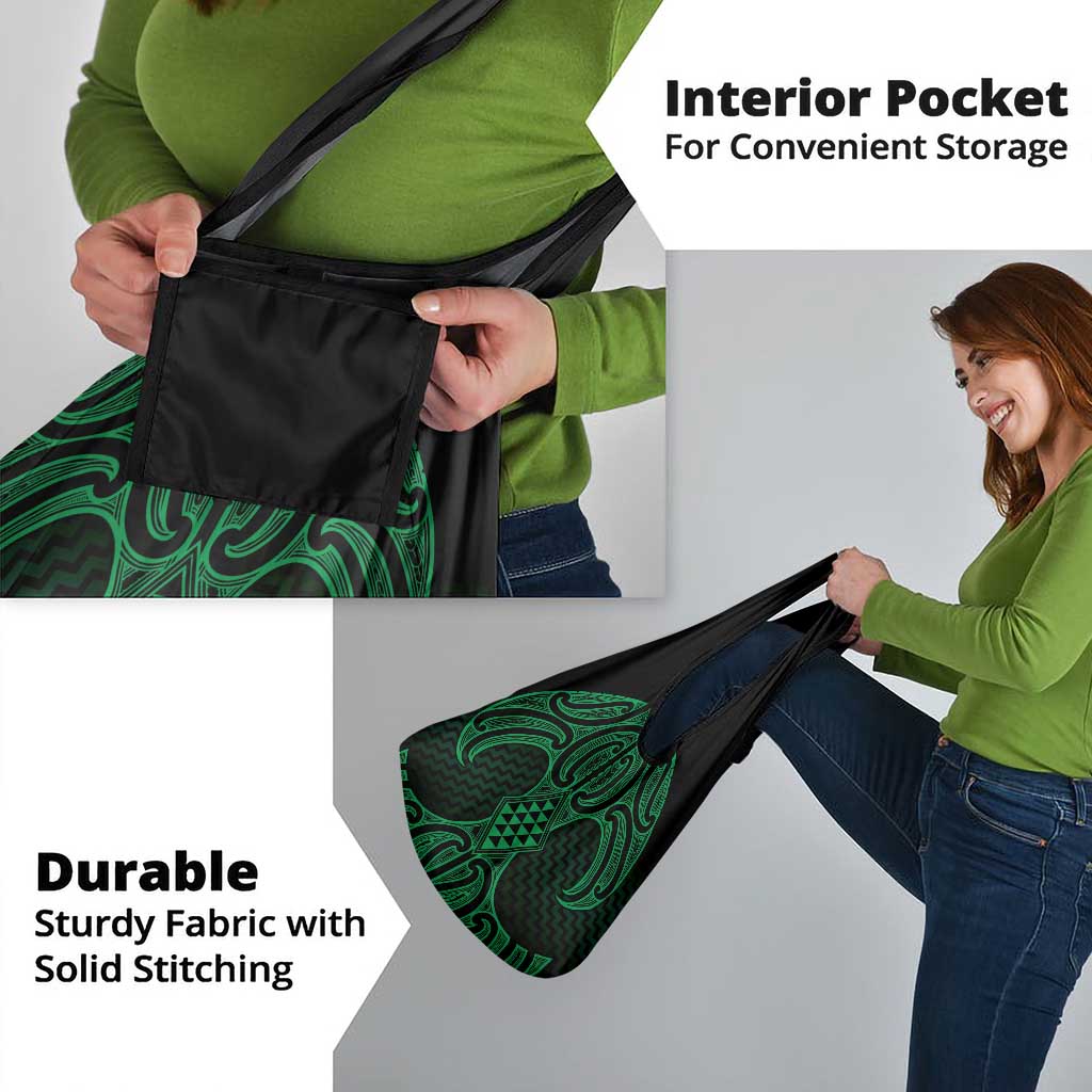 Kakariki Maori Ta Moko Poutama Art Grocery Bag