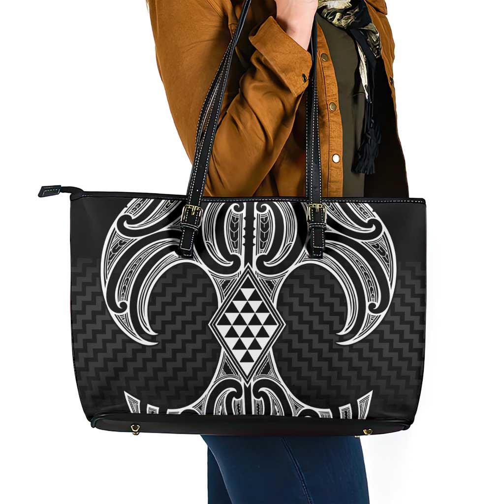 Ma Maori Ta Moko Poutama Art Leather Tote Bag