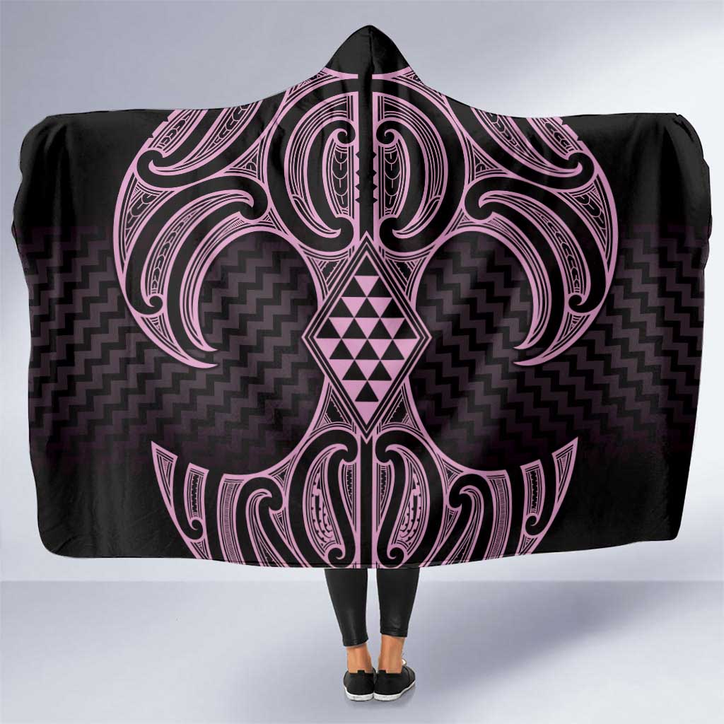 Mawhero Maori Ta Moko Poutama Art Hooded Blanket
