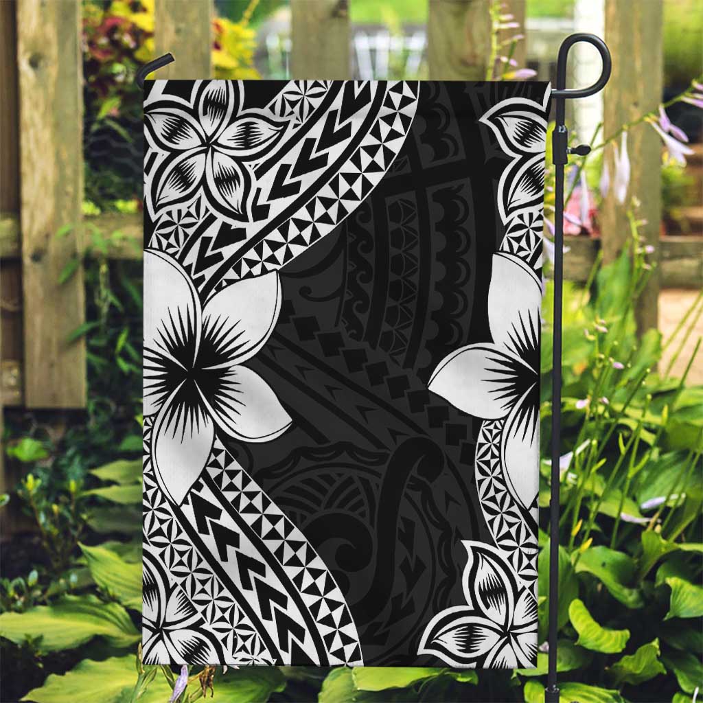 Lotu Tamaiti White Sunday Garden Flag Pacific Plumeria Flowers - Black Version
