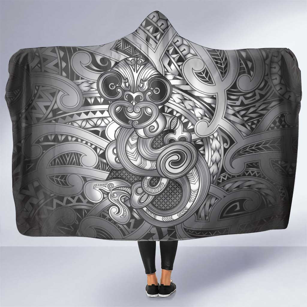 Aotearoa Maori Hei Tiki Hooded Blanket Kiwikiwi Kowhaiwhai Puhoro Motif