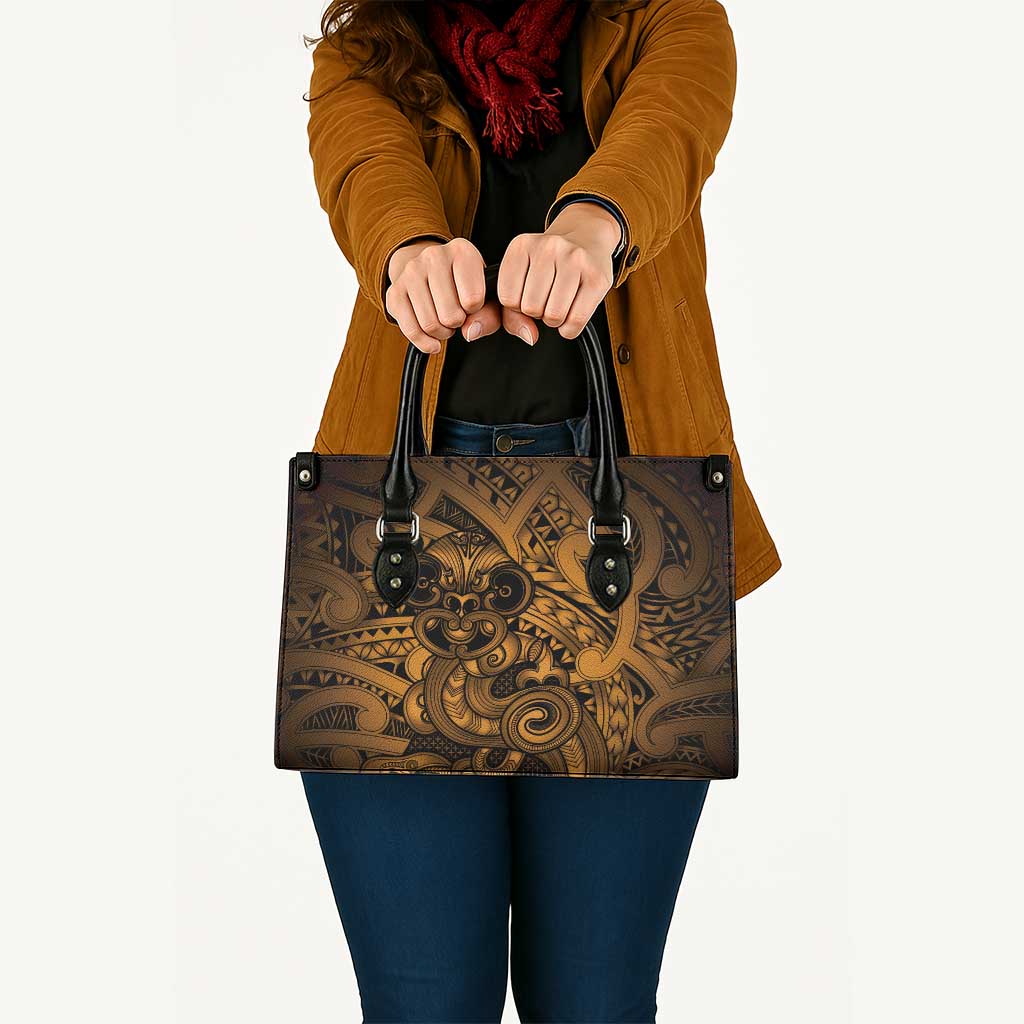 Aotearoa Maori Hei Tiki Leather Bag Koura Kowhaiwhai Puhoro Motif LT9 - Polynesian Pride
