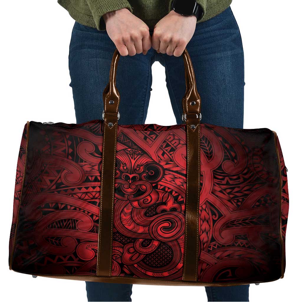 Aotearoa Maori Hei Tiki Travel Bag Whero Kowhaiwhai Puhoro Motif