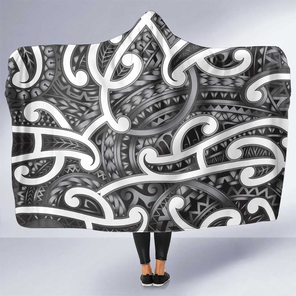 Aotearoa Maori Kowhaiwhai Hooded Blanket Kiwikiwi Puhoro and Patiki