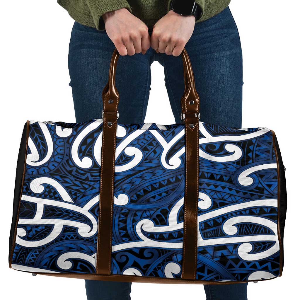Aotearoa Maori Kowhaiwhai Travel Bag Kikorangi Puhoro and Patiki