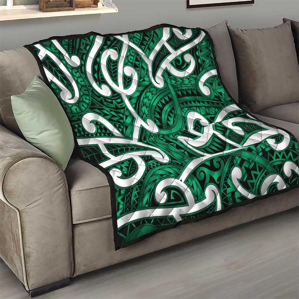 Aotearoa Maori Kowhaiwhai Quilt Kakariki Puhoro and Patiki LT9 - Polynesian Pride
