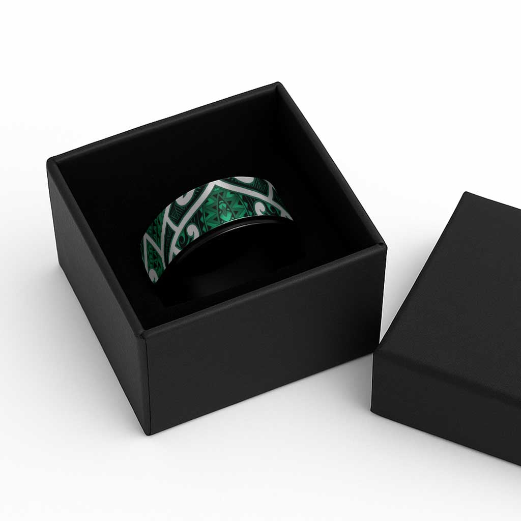 Aotearoa Maori Kowhaiwhai Spinner Ring Kakariki Puhoro and Patiki