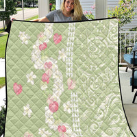 Leaf Green Hawaii Anthurium Plumeria Lei Quilt