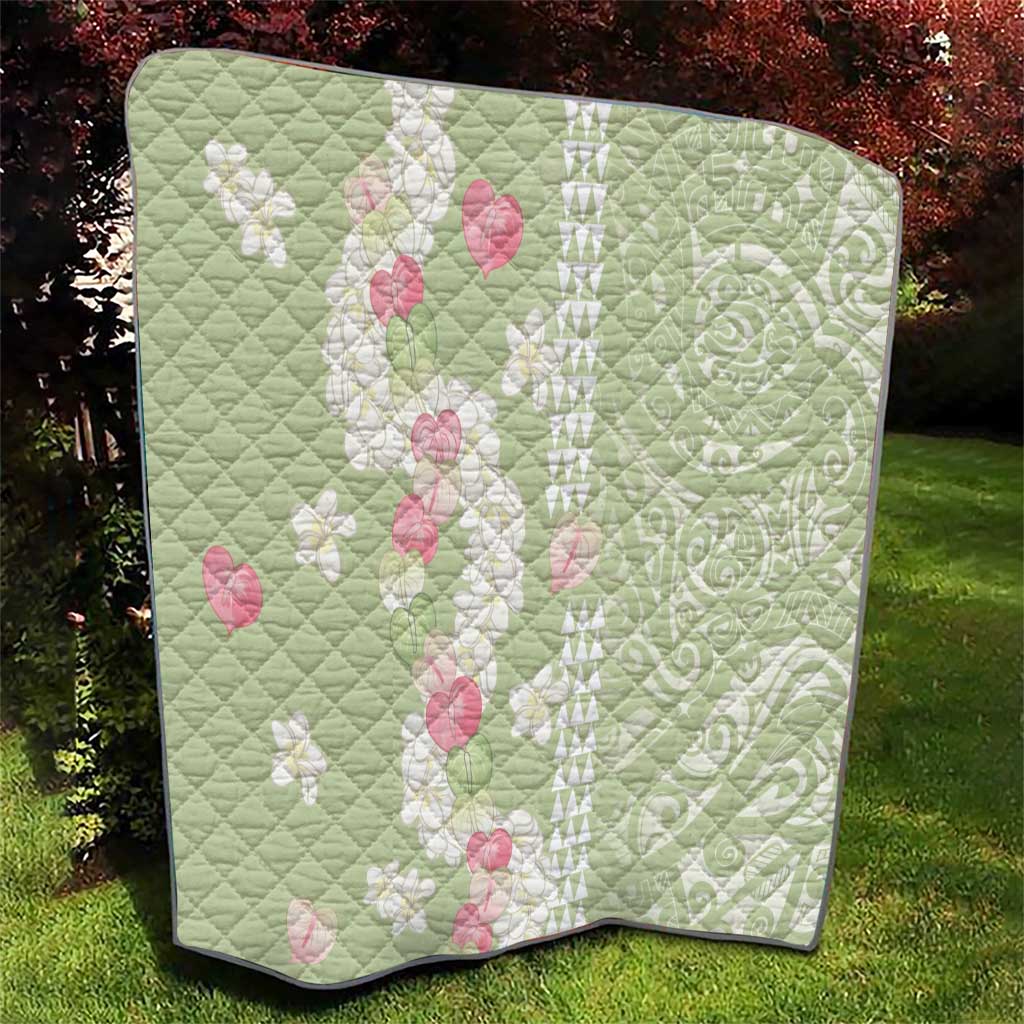 Leaf Green Hawaii Anthurium Plumeria Lei Quilt