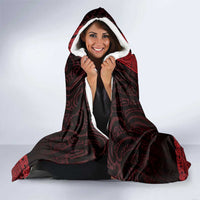 New Zealand Maori Kowhaiwhai Hooded Blanket Whero Maui and Mangopare