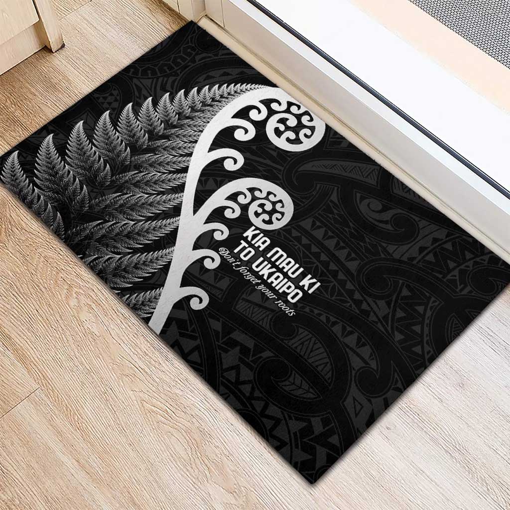 Kia Mau Ki To Ukaipo Rubber Doormat Te Reo Maori Koru Fern Art