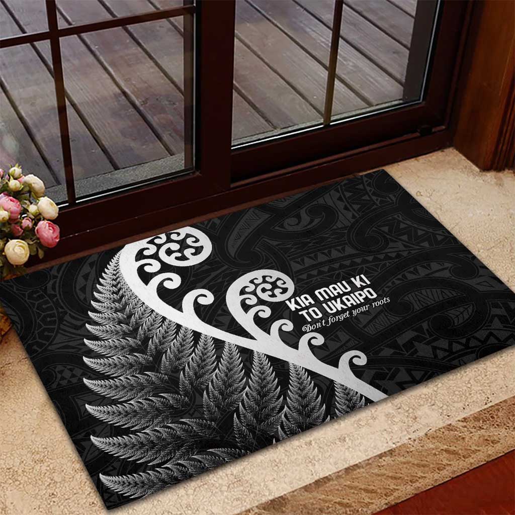 Kia Mau Ki To Ukaipo Rubber Doormat Te Reo Maori Koru Fern Art