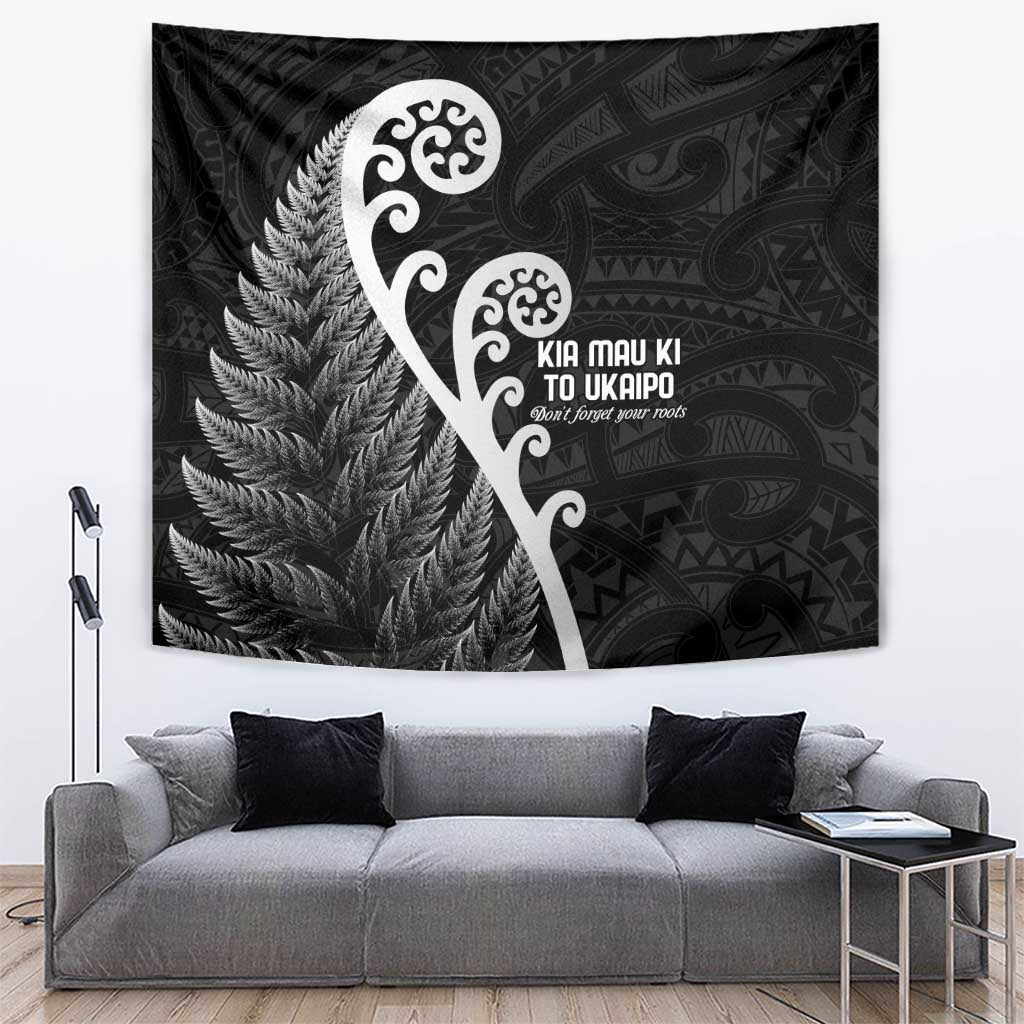Kia Mau Ki To Ukaipo Tapestry Te Reo Maori Koru Fern Art LT9 Black - Polynesian Pride