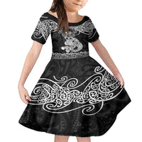 Te Reo Maori Tiki Inspired Art Family Matching Summer Maxi Dress and Hawaiian Shirt LT9 Daughter's Dress Black - Polynesian Pride