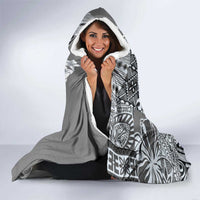 Aloha Vintage Plumeria Hawaiian Tapa Pattern Hooded Blanket Gray Hawaiian Tapa Pattern - Polynesian Pride