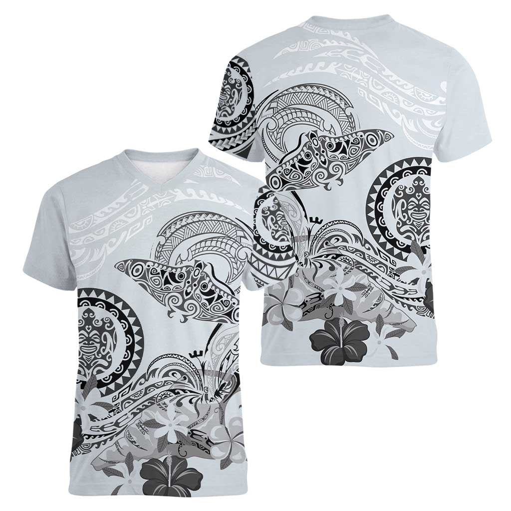 Polynesian Manta Ray Women V-Neck T-Shirt Gray Floral Turtle Tattoo - Polynesian Pride