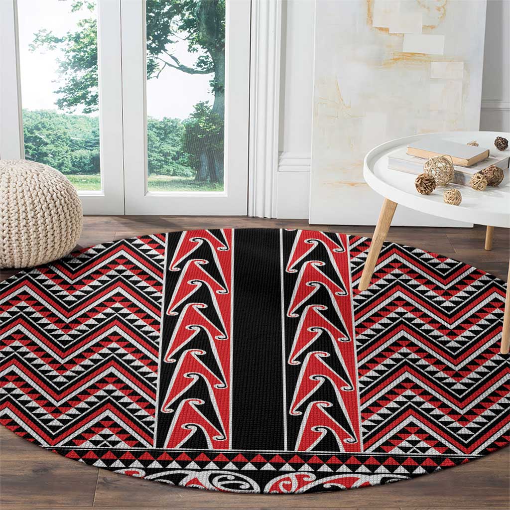 New Zealand Maori Niho Taniwha Round Carpet Whero Mangopare and Puhoro Pattern