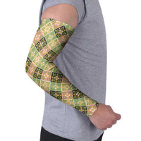 Seamless Pattern Puakenikeni and Kalo Arm Sleeves - Polynesian Pride