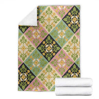 Seamless Pattern Puakenikeni and Kalo Blanket - Polynesian Pride